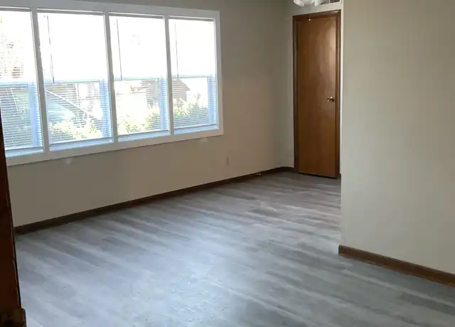 Property at 1716 D Ave NE Unit C6, Cedar Rapids, IA, 52402, 1 bed, 1 bath, [object Object]