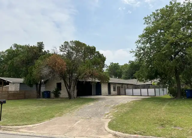Property at 5705 Gloucester Ln Unit B, Austin, TX, 78723, 2 beds, 1 bath, [object Object]