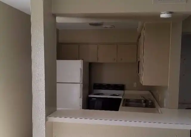 Property at Villa Fontana - 2219 E Travis St, Laredo, TX, 78043, 1 bed, 1 bath, [object Object]