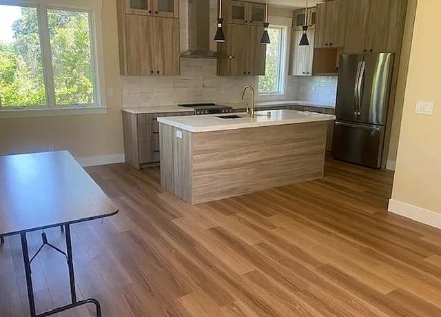 Photo of 14128 Short Hill Ct Unit B, Saratoga, CA 95070