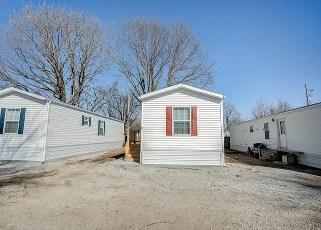 Property at 205 North St Unit 9, Raymond, IL, 62560, 2 beds, 1 bath, [object Object]