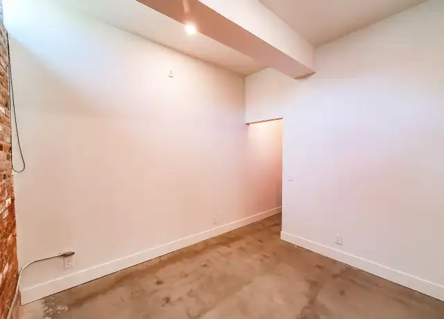 Property at 1311 S 9th St Unit B409, Omaha, NE, 68108, 1 bed, 1 bath, [object Object]