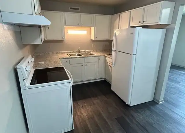 Property at 235 Ash St Unit 6, Carlisle, IA, 50047, 2 beds, 1 bath, [object Object]
