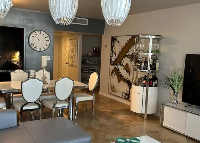 Property at 100 Lincoln Rd #608, Miami Beach, FL, 33139, 1 bed, 1 bath, [object Object]