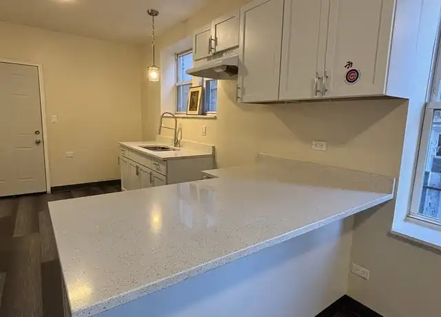 Property at 2743 W 71st St Unit 1R, Chicago, IL, 60629, 2 beds, 1 bath, [object Object]
