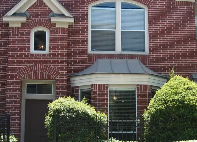Property at 2104 Gillette St, Houston, TX, 77006, 2 beds, 2.5 baths, [object Object]