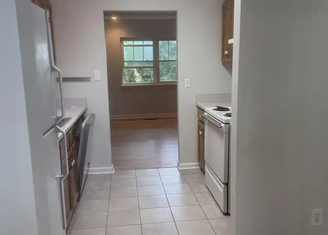 Property at 112 E Manning St Unit B, Chattanooga, TN, 37405, 1 bed, 1 bath, [object Object]