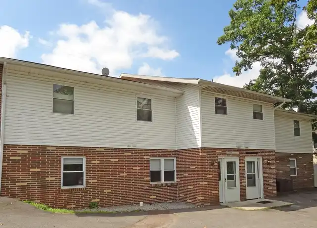 Property at 1609 Bergamont St, Morgantown, WV, 26505, 3 beds, 1.5 baths, [object Object]