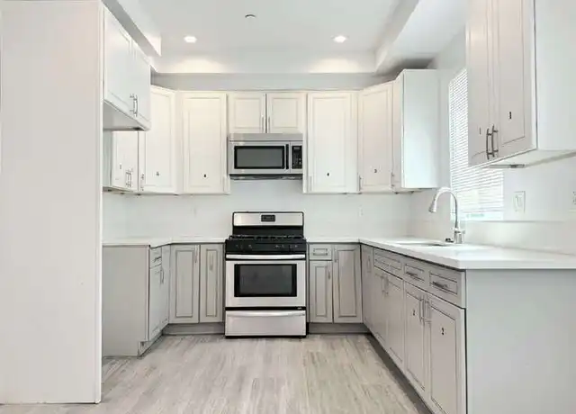 Property at 827 E 74th St, Los Angeles, CA, 90001, 5 beds, 3 baths, [object Object]