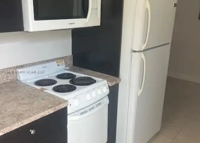 Property at 13621 SW 281st Ter Unit 1, Homestead, FL, 33033, 1 bed, 1 bath, [object Object]