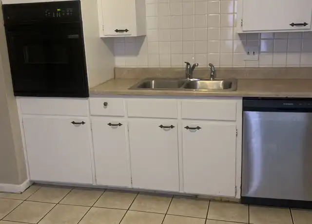 Property at 6205 Lawrence Blvd Unit A, Amarillo, TX, 79106, 3 beds, 2 baths, [object Object]