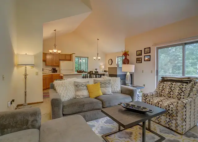 Photo of 4809 Lien Rd, Madison, WI 53704
