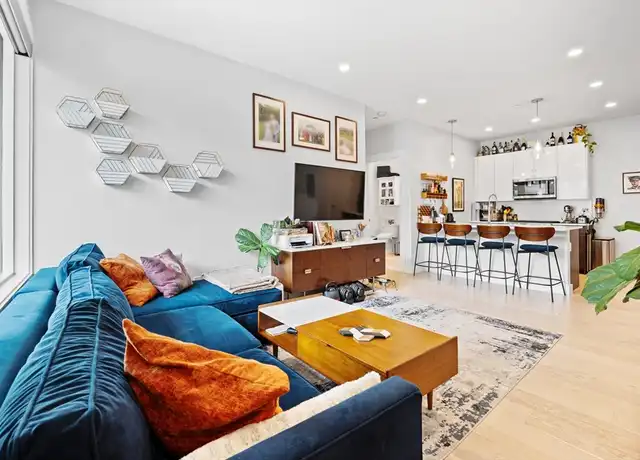Property at 105 Washington St Unit 2B, Somerville, MA, 02143, 1 bed, 1 bath, [object Object]