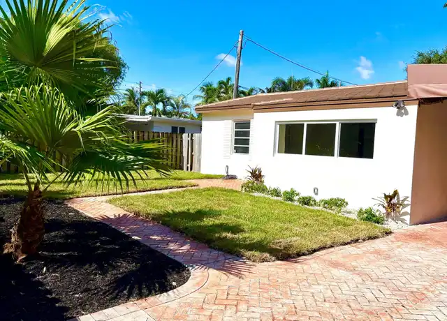 Property at 815 SW 9th Ave, Fort Lauderdale, FL, 33315, 2 beds, 1 bath, [object Object]