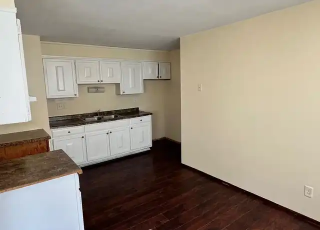 Property at 3311 Sun Valley Ter Unit 3311-3, Rockford, IL, 61103, 2 beds, 1 bath, [object Object]