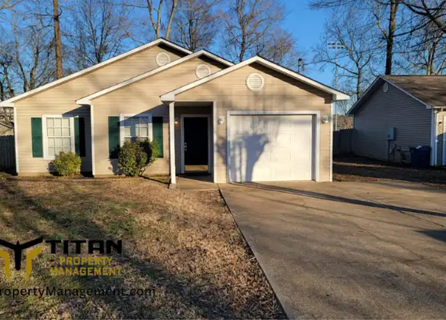 Property at 812 Tee St, Benton, AR, 72015, 3 beds, 2 baths, [object Object]