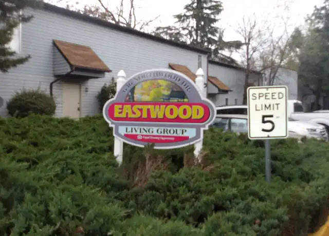 Property at 636 Northwood Dr Unit 30, Medford, OR, 97504, 2 beds, 1 bath, [object Object]