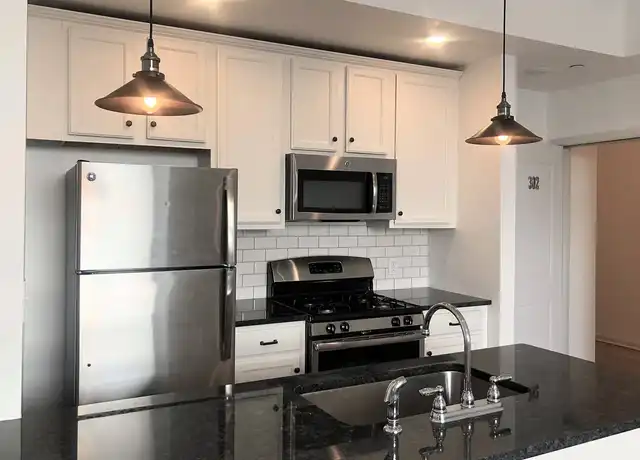 Property at 333 Earp St, Philadelphia, PA, 19147, 1-2 bed, 1-2 bath, [object Object]