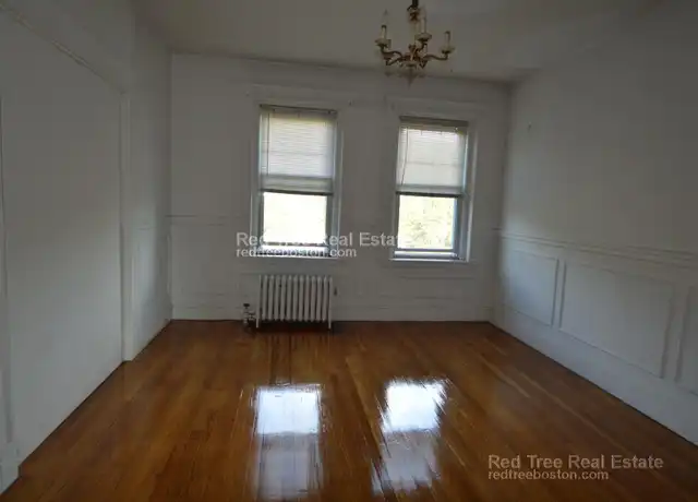 Property at 724 Washington St Unit 2, Brookline, MA, 02445, 5 beds, 1.5 baths, [object Object]