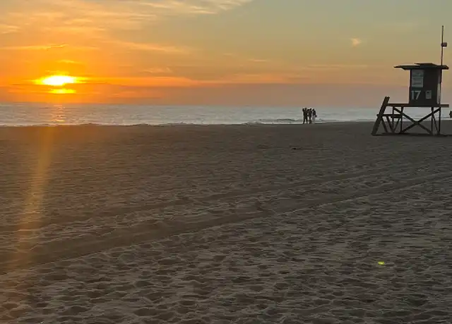 Property at 307 E Bay Ave Unit 2, Newport Beach, CA, 92661, 1 bed, 1 bath, [object Object]