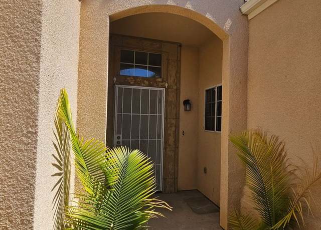 Photo of 1860 College Greens Dr, Los Banos, CA 93635