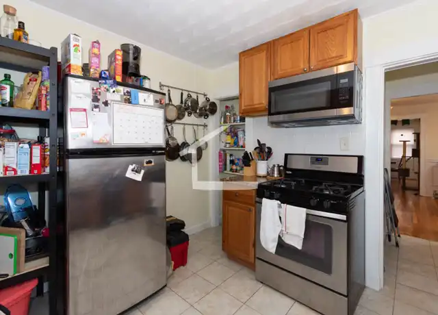 Property at 115 Bennett St, Brighton, MA, 02135, 3 beds, 1 bath, [object Object]