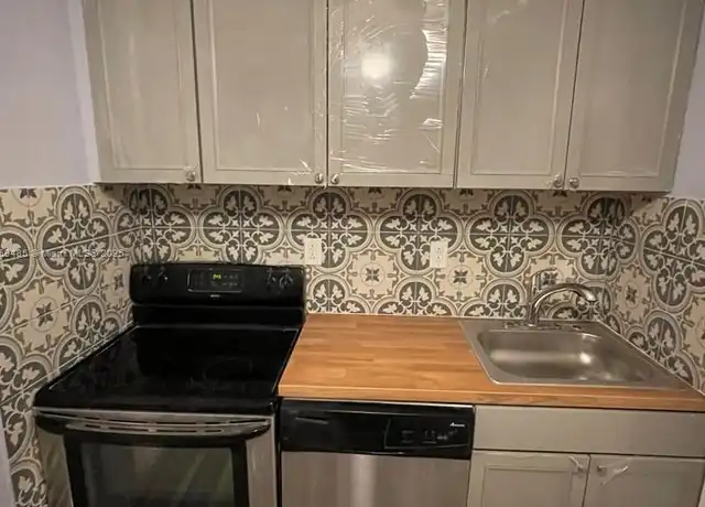Property at 23 SE 12th St Unit 22, Dania Beach, FL, 33004, 2 beds, 1 bath, [object Object]