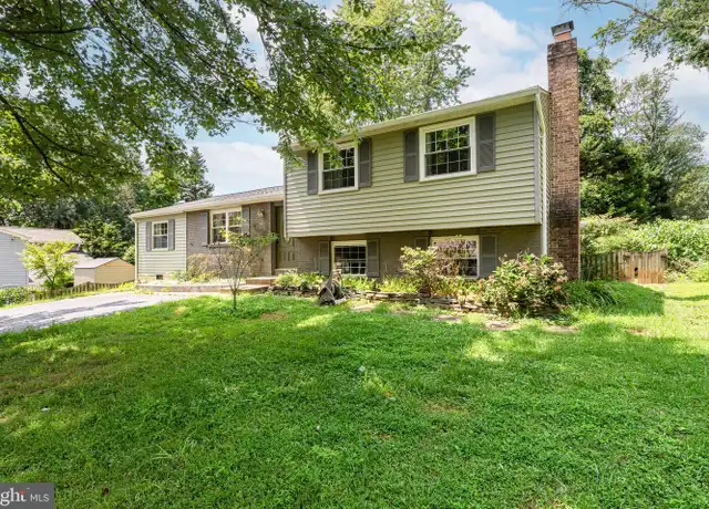 Property at 9802 Brightlea Dr, Vienna, VA, 22181, 3 beds, 2.5 baths, [object Object]