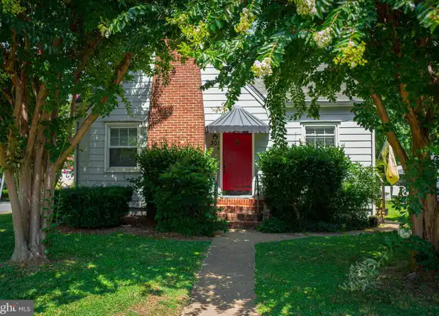 Property at 301 Adams St Apt B, Annapolis, MD, 21403, 2 beds, 1 bath, [object Object]