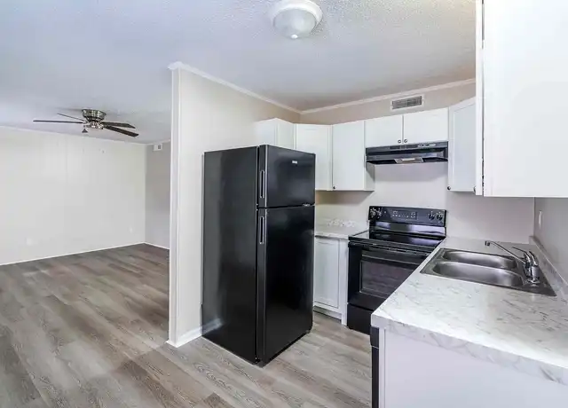 Property at Salisbury Court - 1501 Old Salisbury Ct, Winston-Salem, NC, 27127, 2 beds, 1 bath, [object Object]