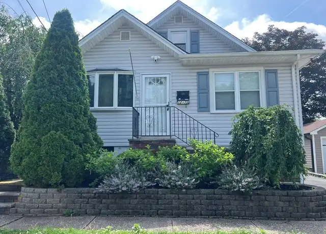 Property at 12-72 5th St Unit 2, Fair Lawn, NJ, 07410, 1 bed, 1 bath, [object Object]