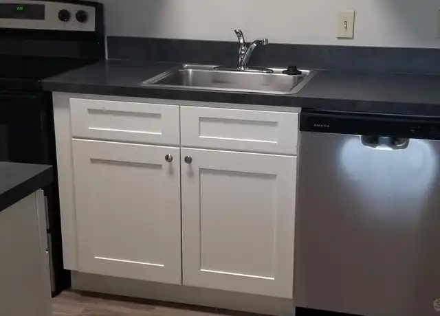 Property at 6605 Katahdin Dr Unit 2, Youngstown, OH, 44514, 2 beds, 1 bath, [object Object]