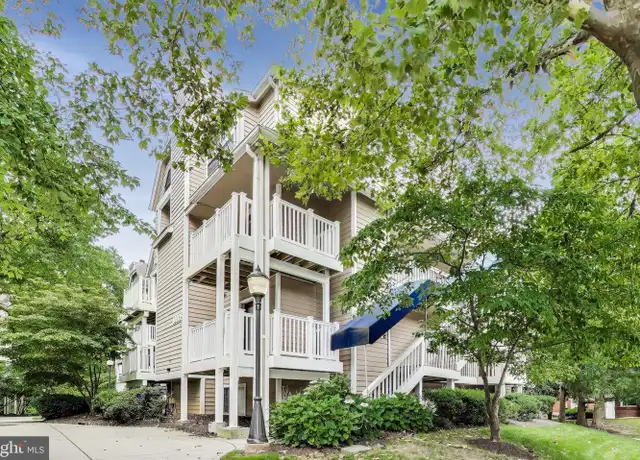 Property at 10805 Hampton Mill Ter Apt 130, North Bethesda, MD, 20852, 1 bed, 1 bath, [object Object]