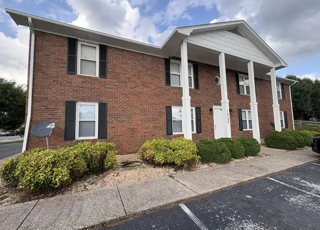 Property at 1908 Lyda Ave, Bowling Green, KY, 42104, 2 beds, 1 bath, [object Object]