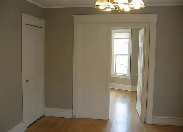 Property at 1111 E 2nd St, Duluth, MN, 55805, 5 beds, 2 baths, [object Object]