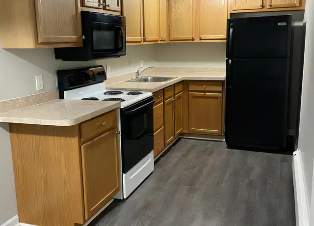 Property at 22040 Huron River Dr Unit I, Rockwood, MI, 48173, 1 bed, 1 bath, [object Object]