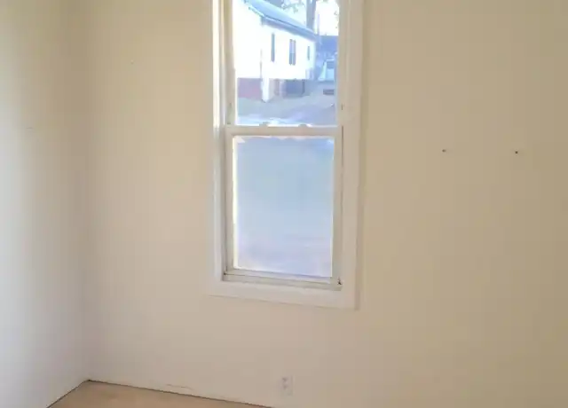 Property at 906 Oval St, Kannapolis, NC, 28081, 3 beds, 1.5 baths, [object Object]
