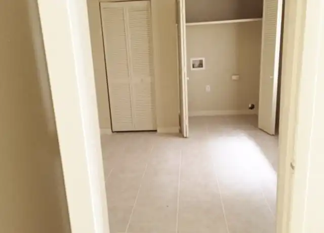 Property at 9318 N Hartts Dr Unit 1, Tampa, FL, 33617, 3 beds, 1 bath, [object Object]