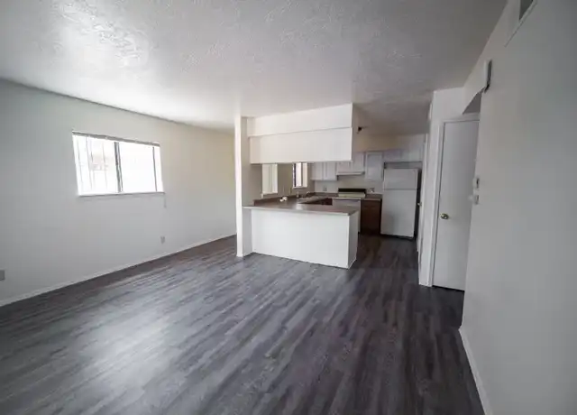 Property at 417 Georgia St SE Unit 4, Albuquerque, NM, 87108, 2 beds, 1 bath, [object Object]
