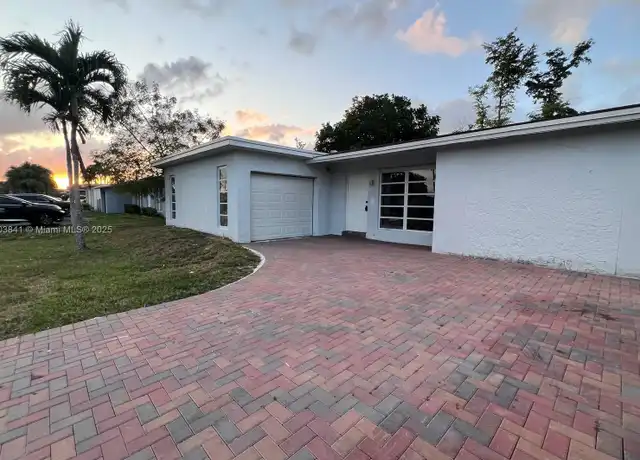 Property at 11431 NW 35th St, Sunrise, FL, 33323, 2 beds, 2 baths, [object Object]