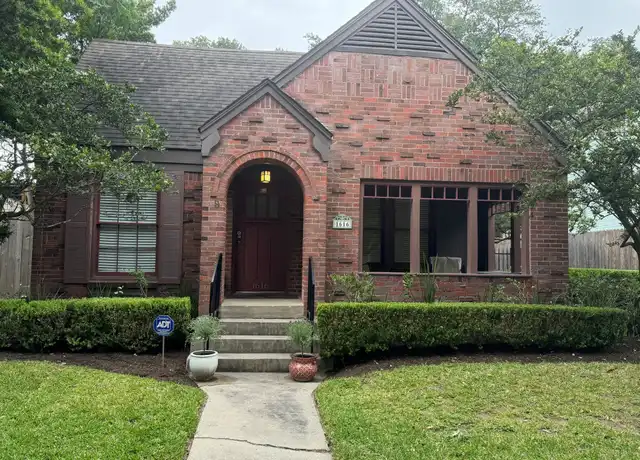 Property at 1616 Banks St, Houston, TX, 77006, 3 beds, 2 baths, [object Object]