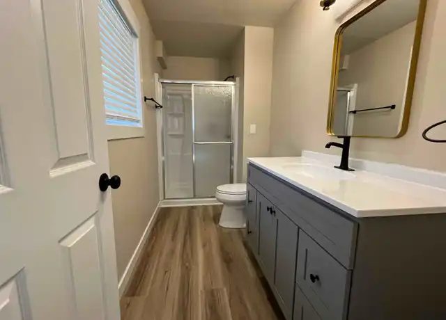 Property at 192 Beacon Hill Dr Unit B, Longview, WA, 98632, 3 beds, 2 baths, [object Object]