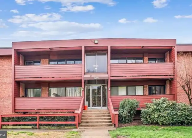Property at 1509 S George Mason Dr #22, Arlington, VA, 22204, 2 beds, 1 bath, [object Object]