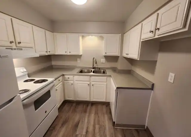 Property at 1624 S Cascade Ave Unit 1624SA-F, Colorado Springs, CO, 80905, 2 beds, 1 bath, [object Object]