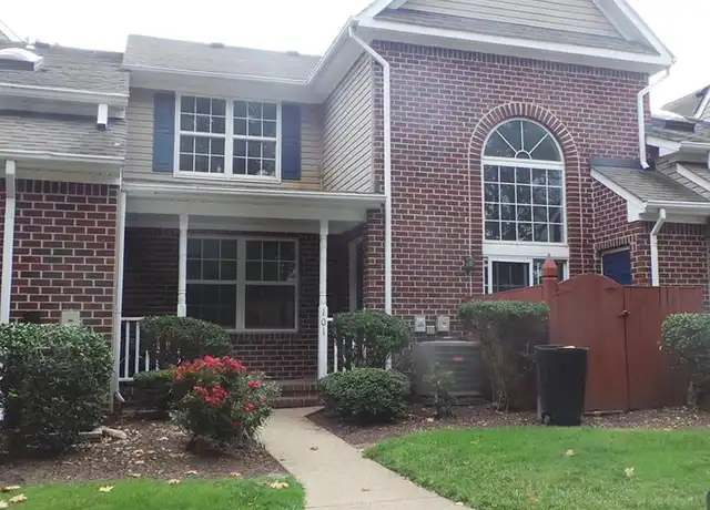 Property at 1012 Primrose Ln, Chesapeake, VA, 23320, 3 beds, 2 baths, [object Object]