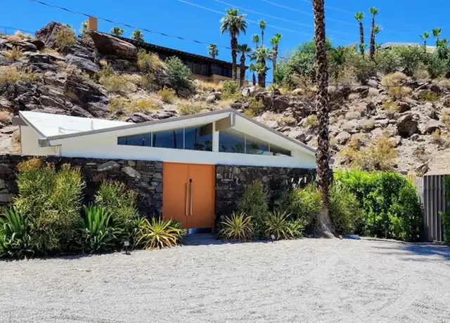 Property at 2499 S Palm Canyon Dr, Palm Springs, CA, 92264, 2 beds, 1.5 baths, [object Object]