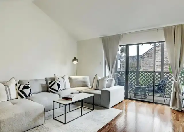 Property at 2829 Timmons Ln Unit 1011, Houston, TX, 77027, 1 bed, 1 bath, [object Object]