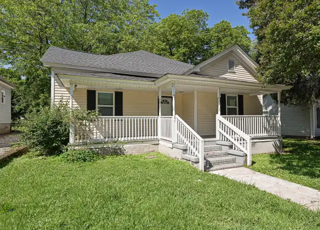 Property at 113 10th St, Salisbury, NC, 28144, 3 beds, 2 baths, [object Object]