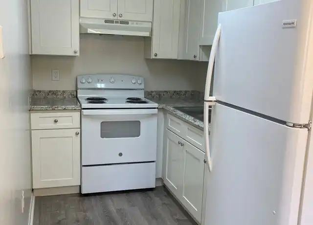 Property at 247 Cypress Ln Unit 246-C03, Palm Springs, FL, 33461, 1 bed, 1 bath, [object Object]