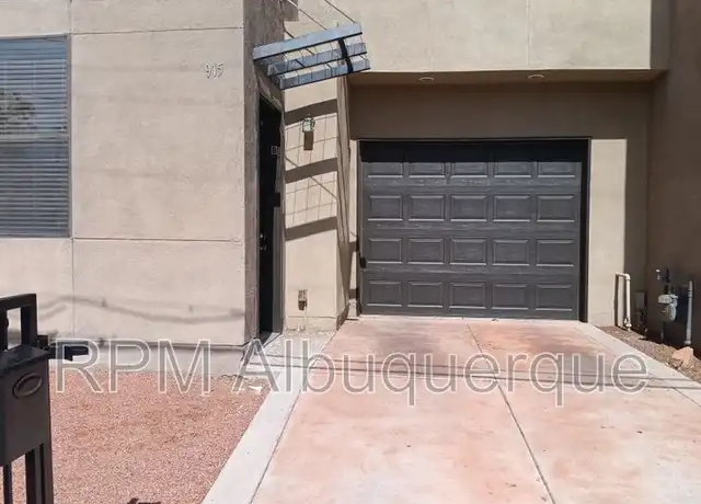 Property at 915 Edith Blvd SE Unit B, Albuquerque, NM, 87102, 2 beds, 2.5 baths, [object Object]